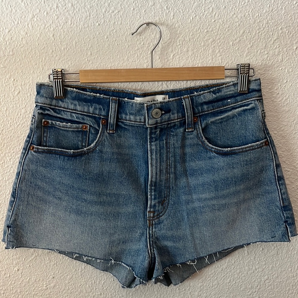 Abercrombie & Fitch High Rise Mom Shorts